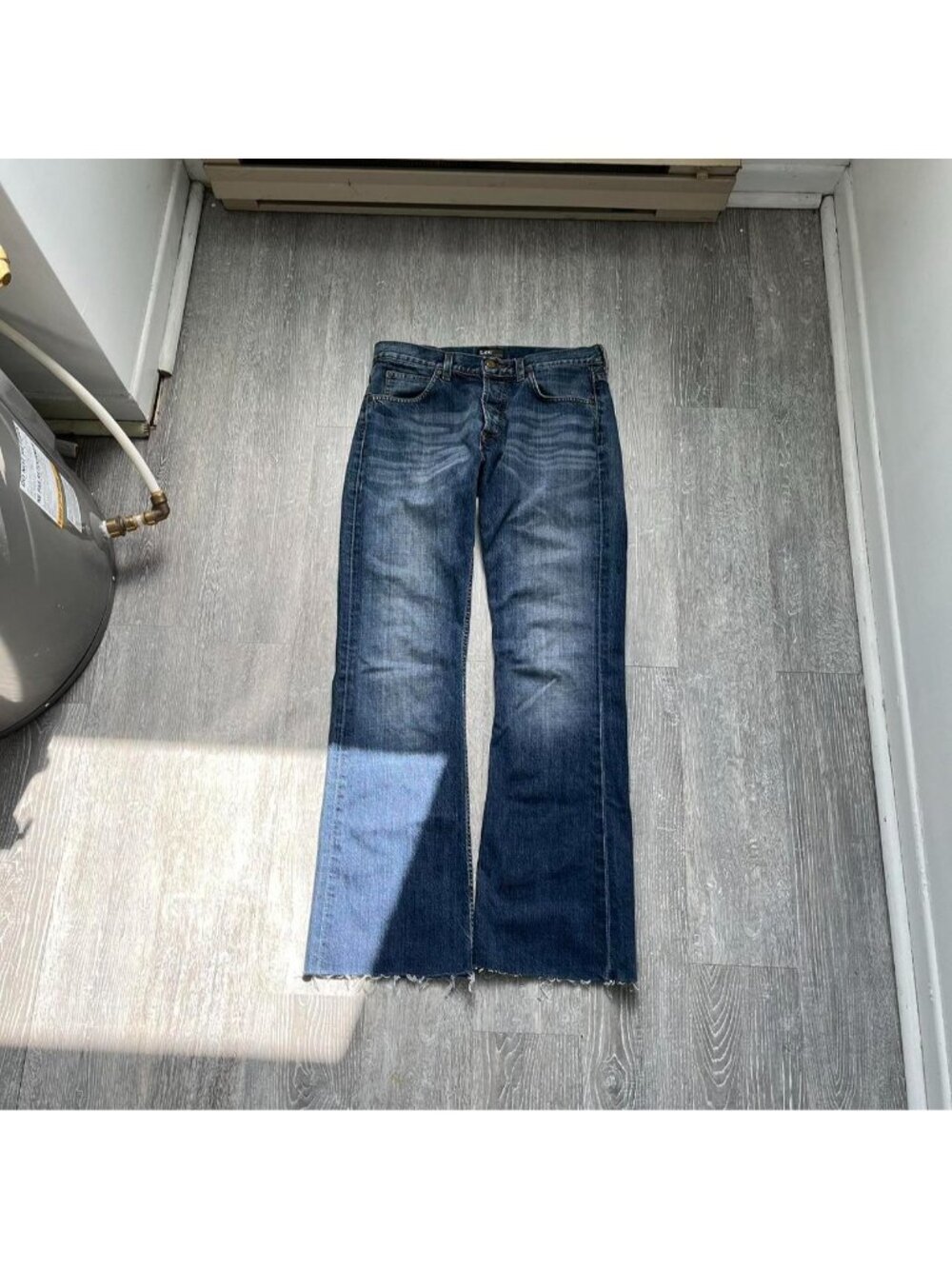 Navy Blue Vintage 90’s Lee Low-Rise Denim Faded / Flared / Wide Leg Jeans